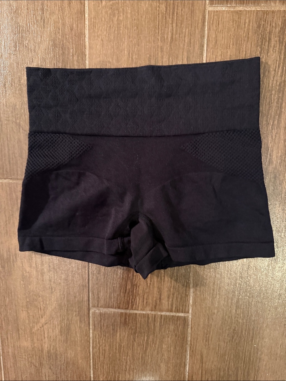 Marilyn Monroe Black High-Waist Bike Shorts with Textured Waistband